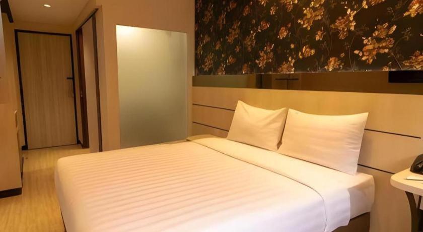 Mine Home Hotel By Sovia Bandung Exterior photo